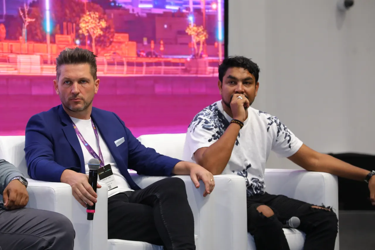 Global Blockchain Show